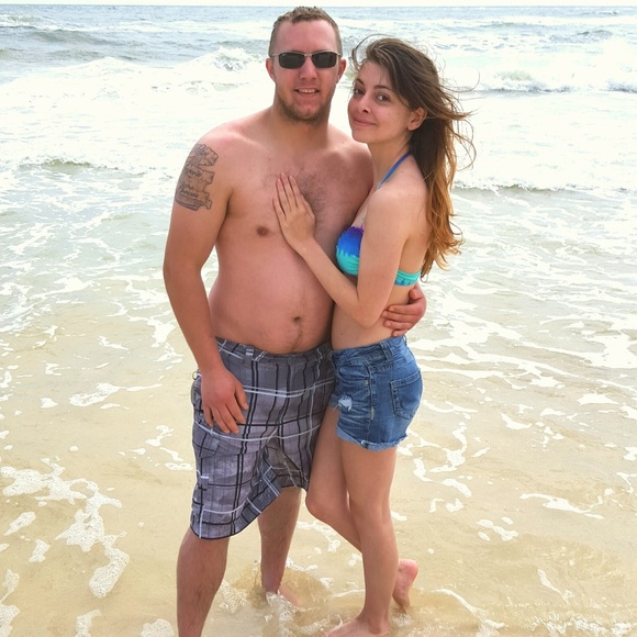 Meet Your Posher, Paige! - Picture 4 of 8